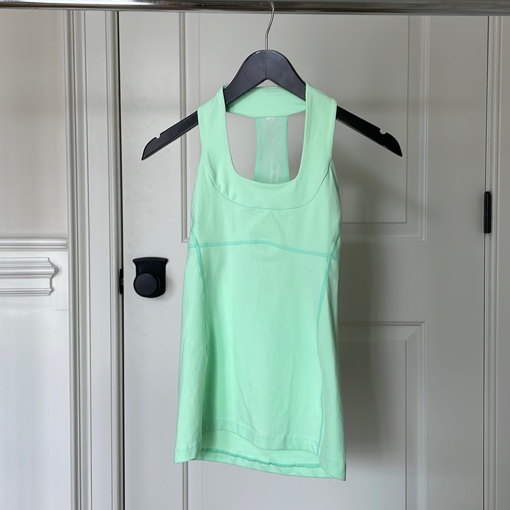 Lululemon scoop neck tank, size 4, mint green